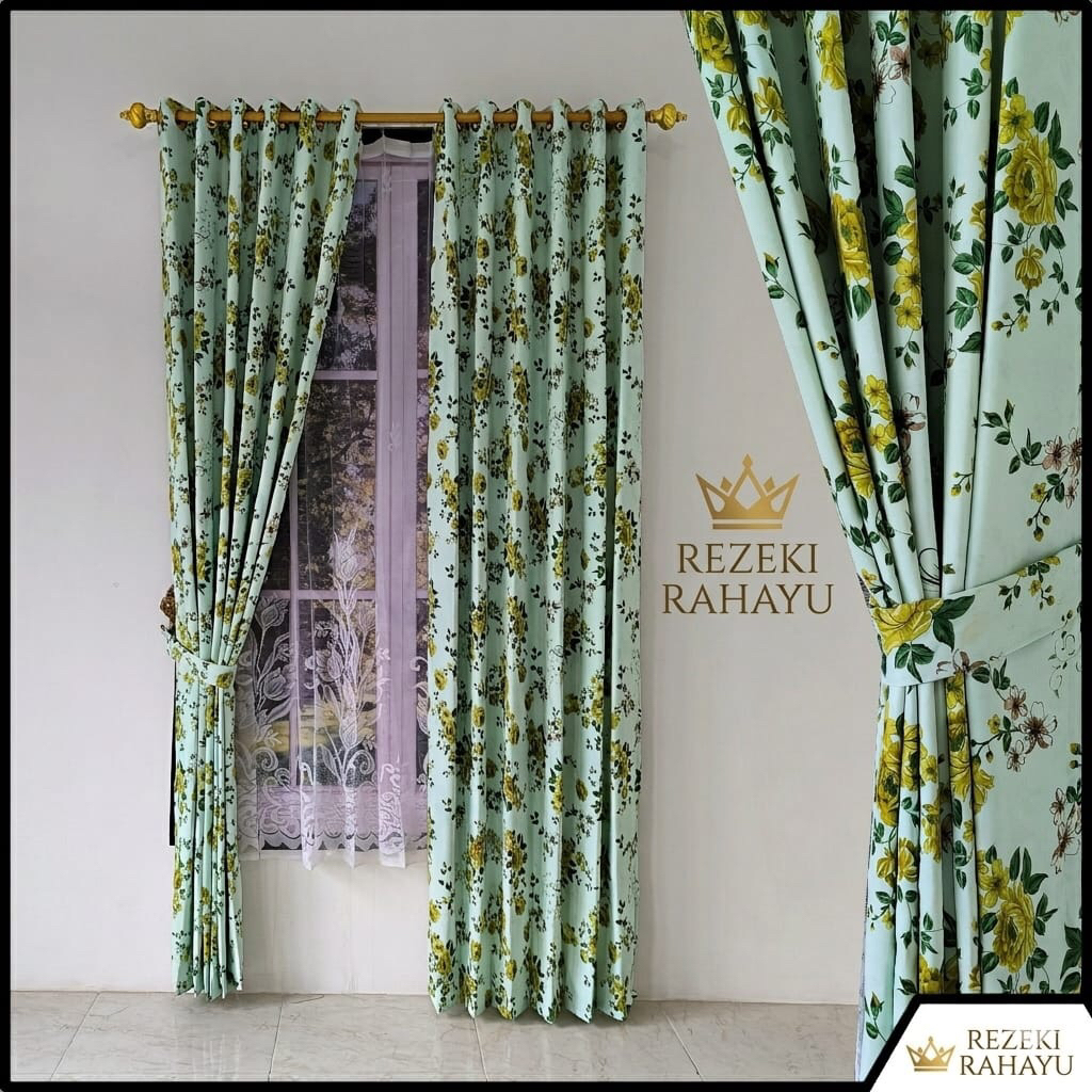 gorden jendela kamar minimalis Blackout Import motif bunga shabby pink