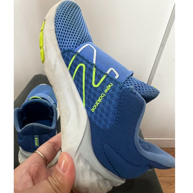 New Balance Fresh Foam Roav V2 Slip On (Boys) - Preloved