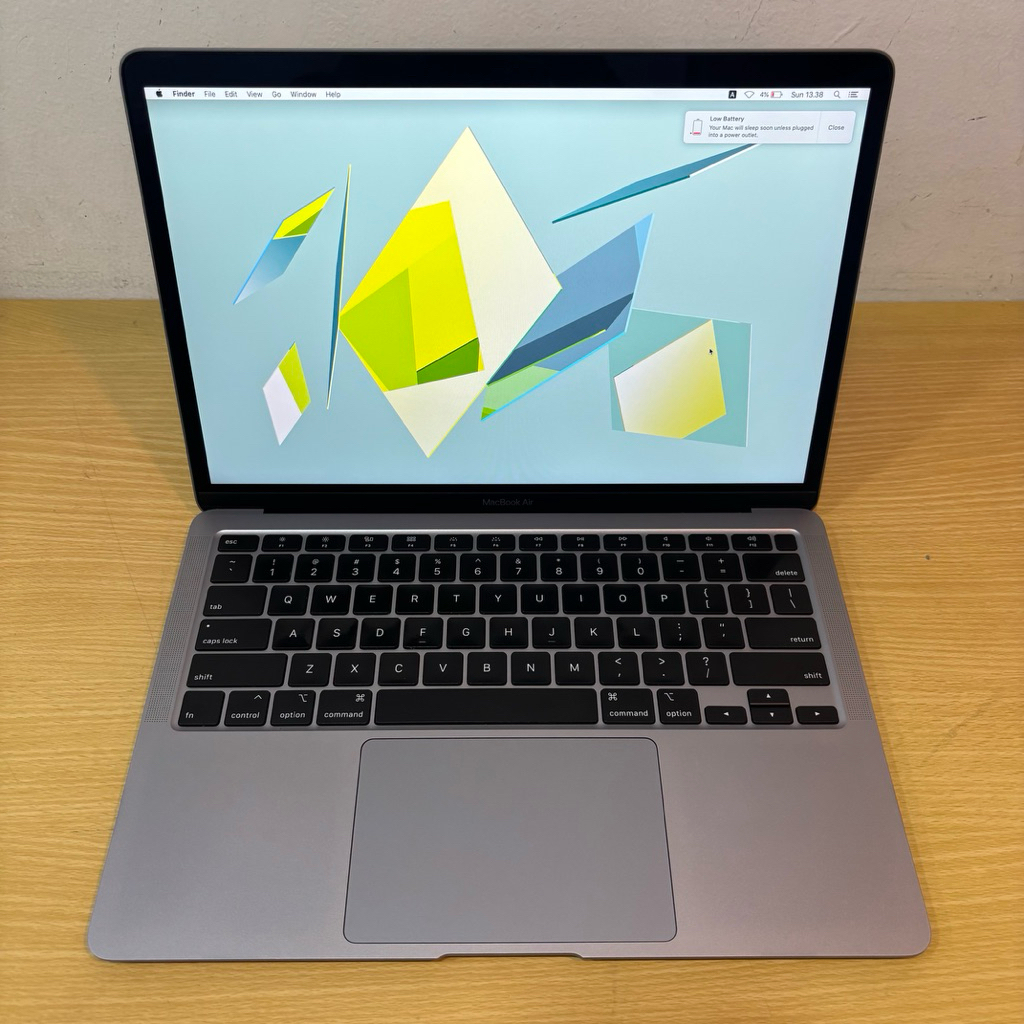 MACBOOK AIR RETINA 2020 13inch CORE i3 RAM 8GB SSD 128 SECOND BERGARANSI MULUS