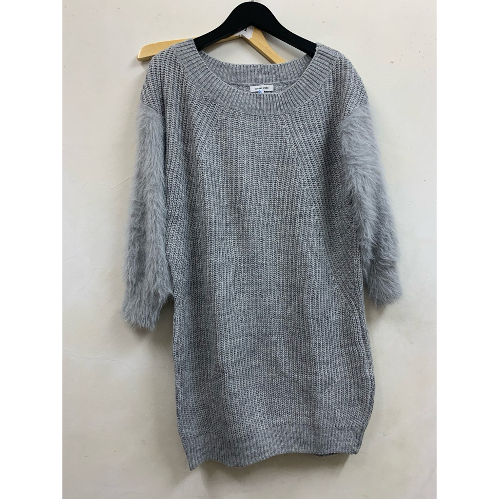 GLOBAL WORK DRESS KNIT | Minidress rajut lengan berbulu | baju hangat - grey