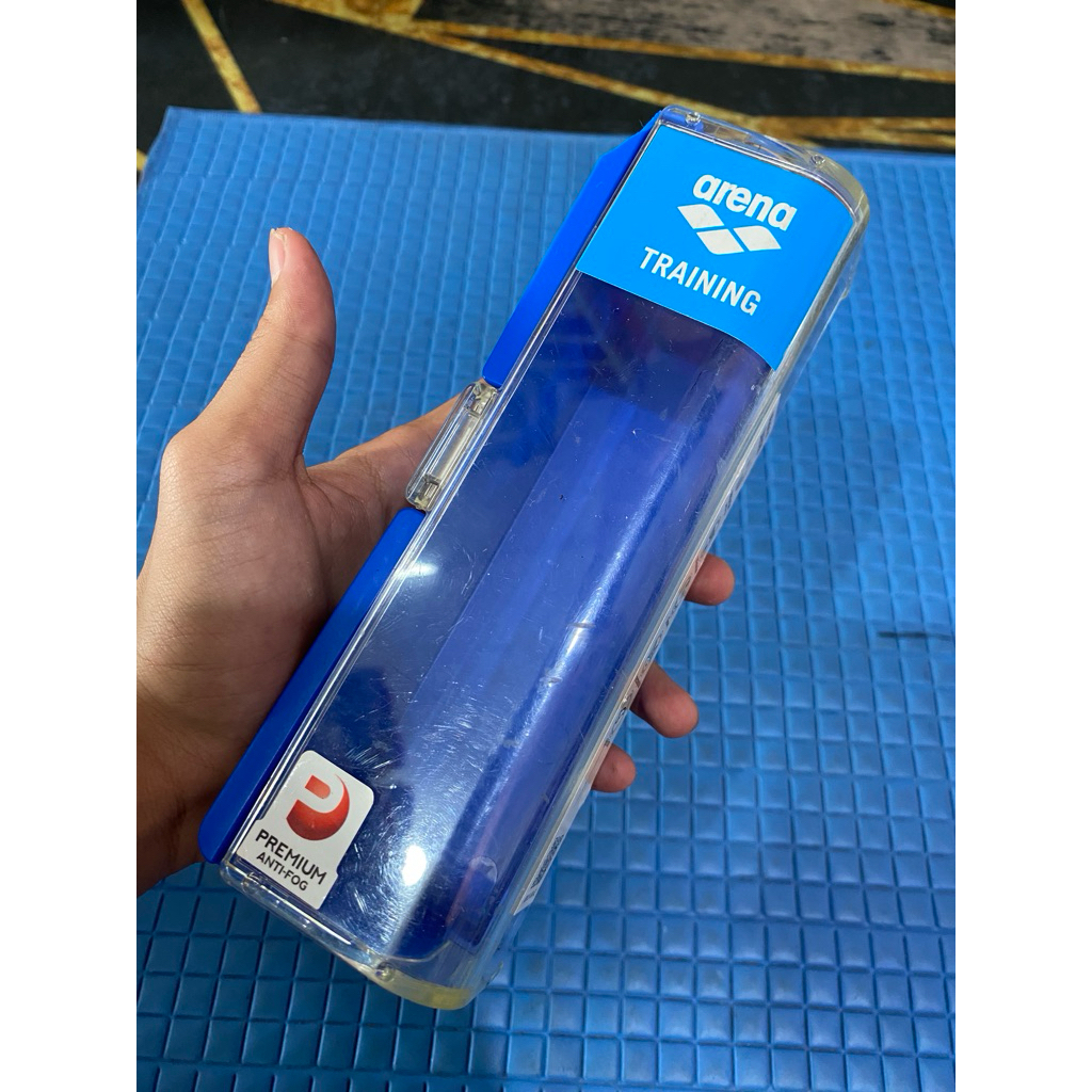PL kotak kacamata renang ‘arena’ warna biru (tanpa kacamata) 20cm TH