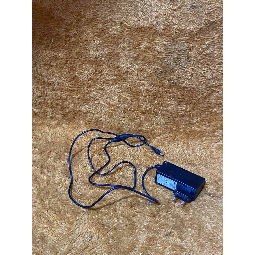 PL kabel DC adapter ‘samsung’ 100-240V (berfungsi) 150cm TH