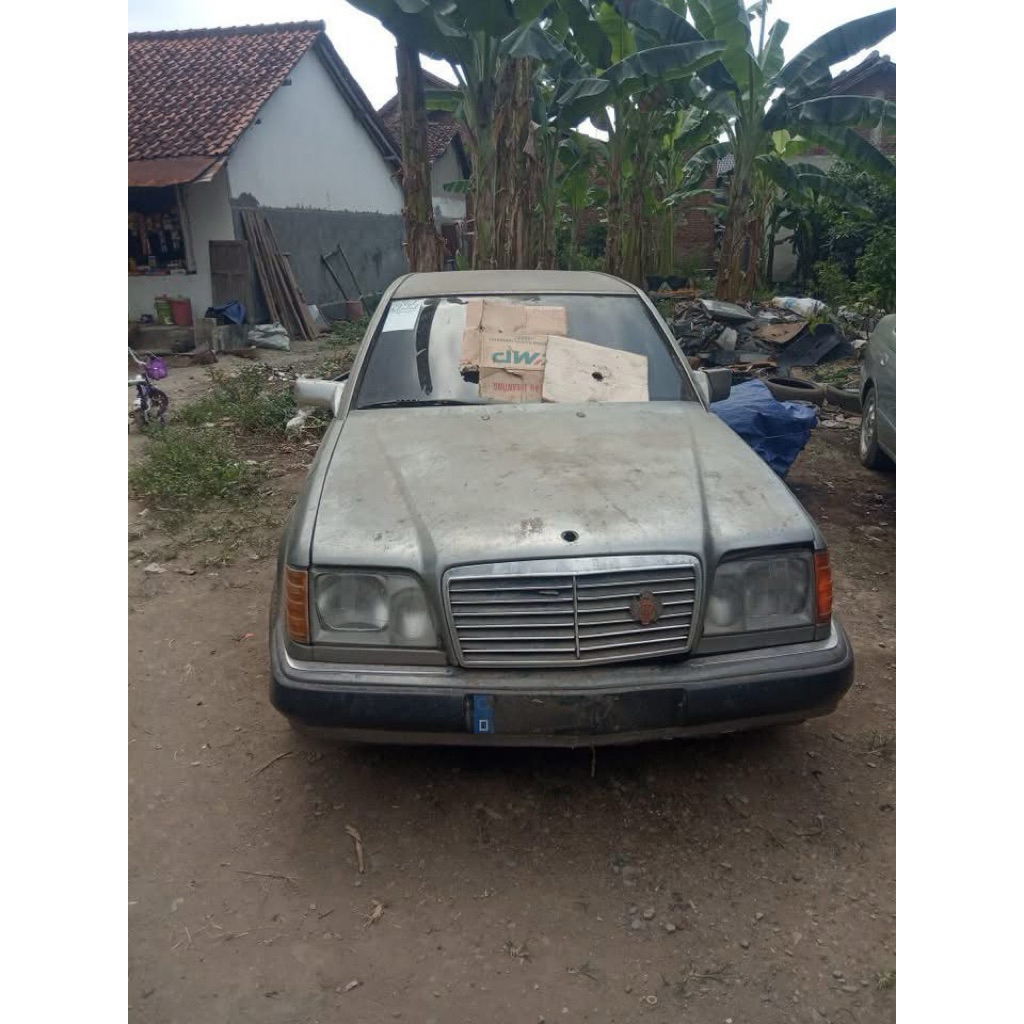 Spare Part Mercedes W124 230E