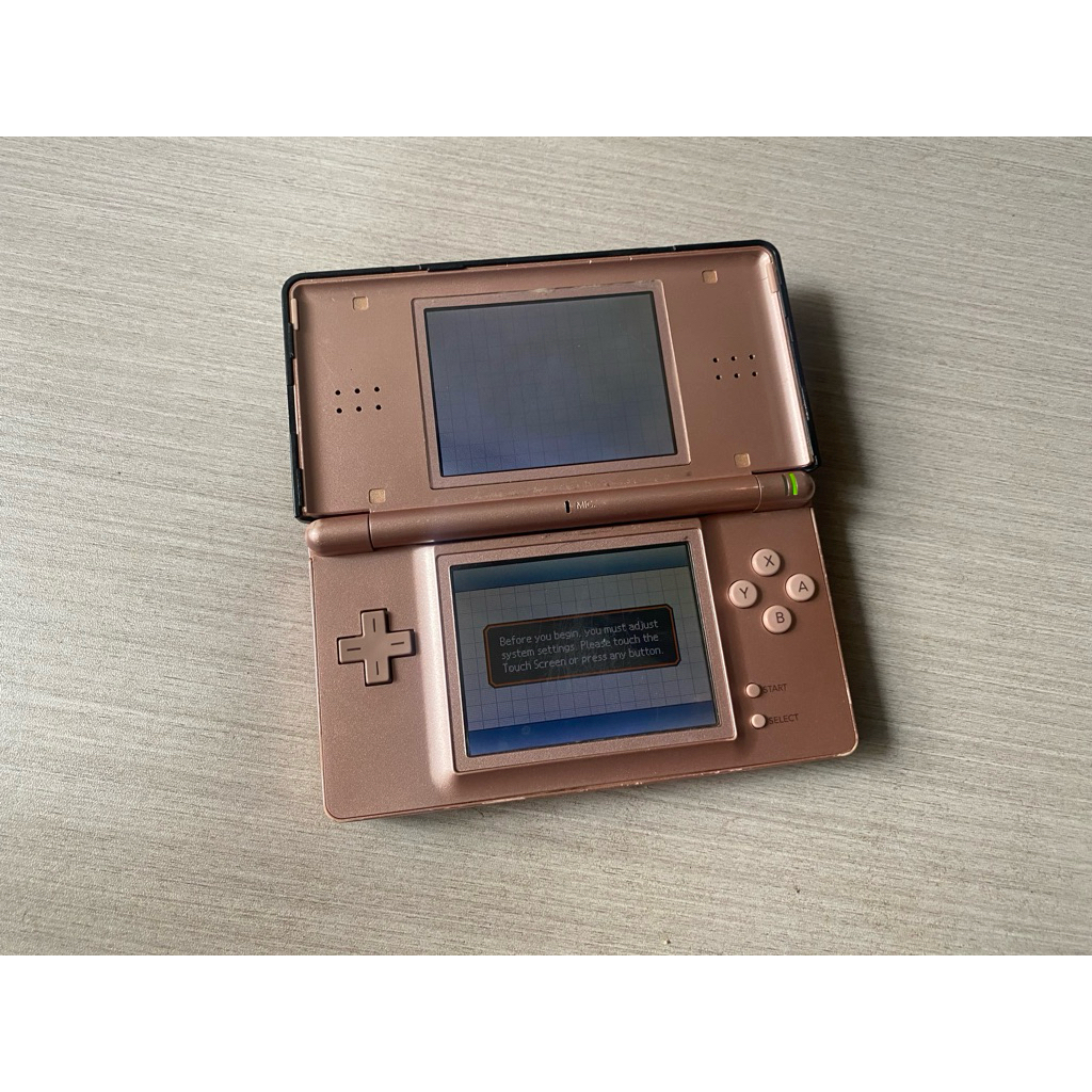 Nintendo DS Lite