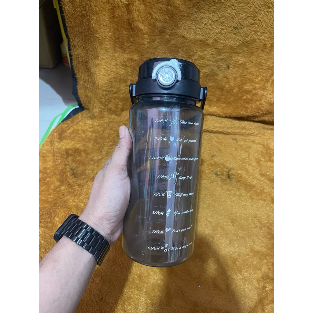 PL Botol Minum Plastik Tritan warna Hitam uk. 1500ml. RS