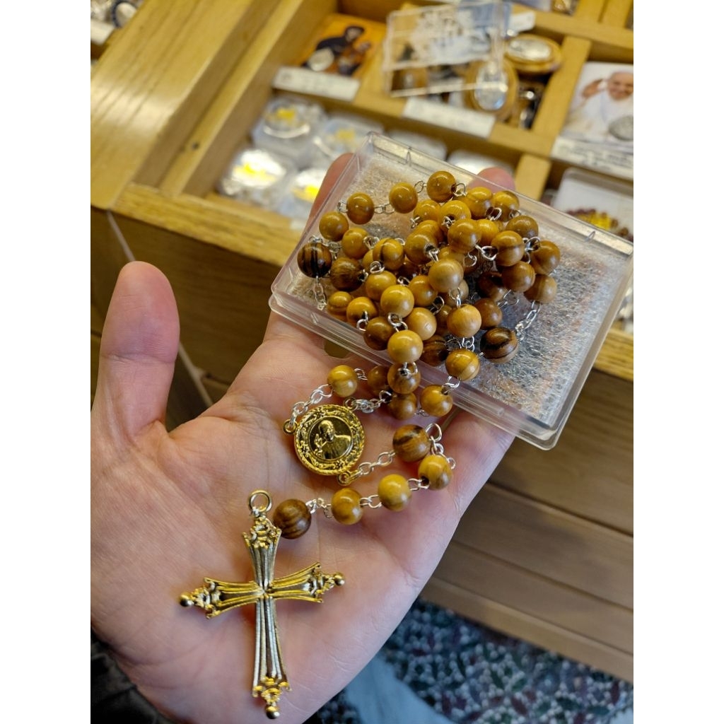Rosario Kayu Olive Paus Leo
