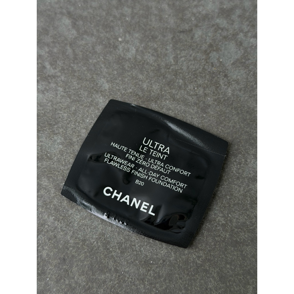 DR / CH Sample Make Up & Skincare