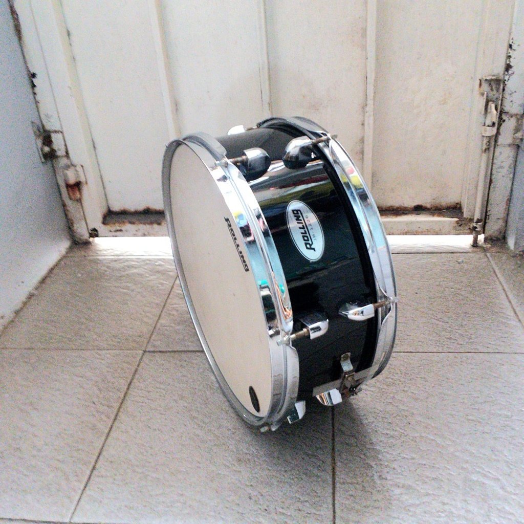 Snare drum 14 inci Rolling, warna hitam