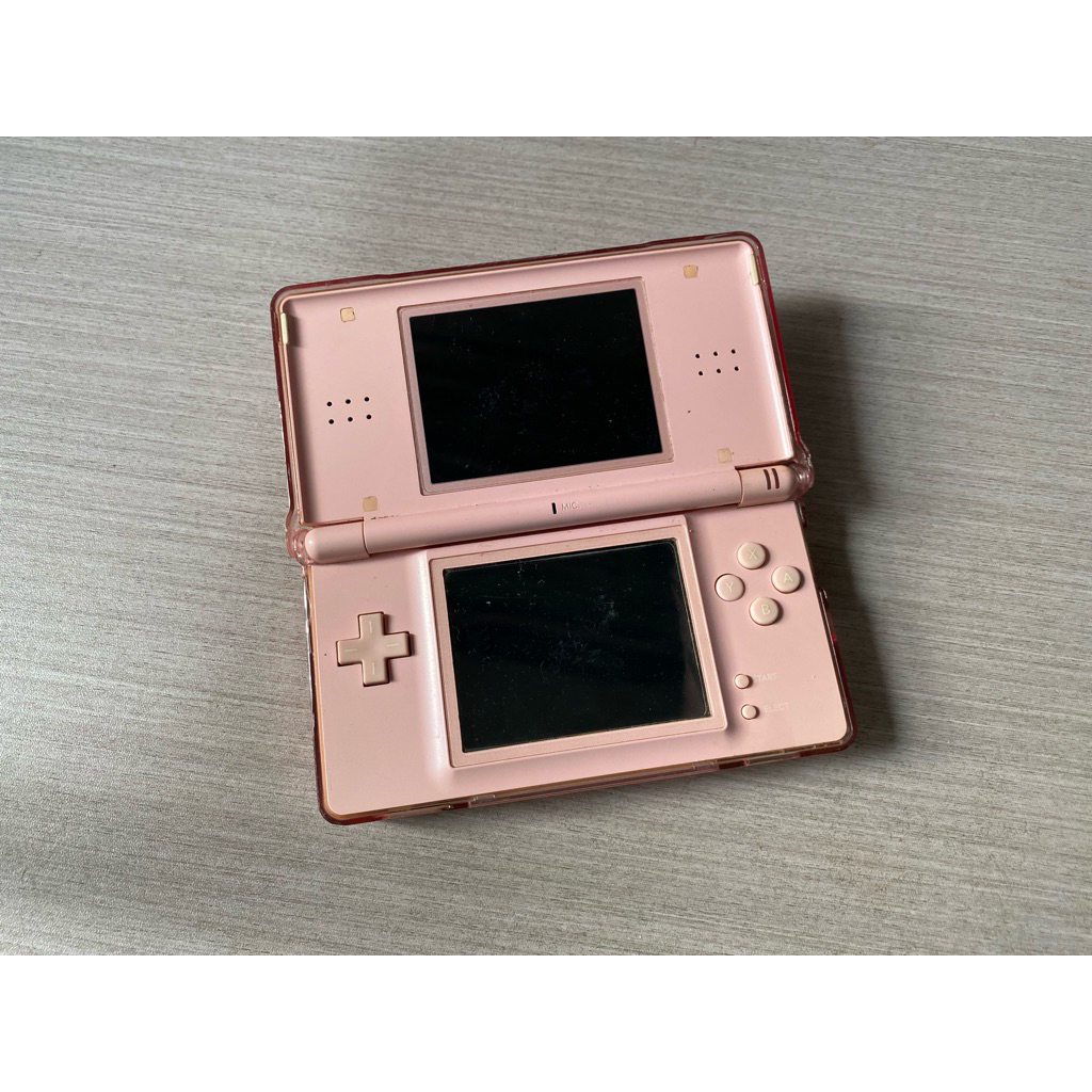 Nintendo DS Lite