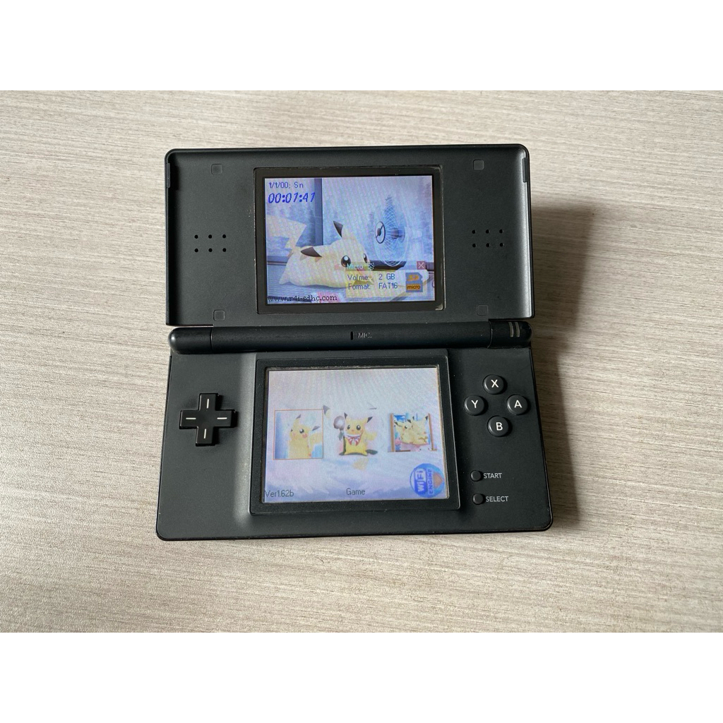 Nintendo DS Lite