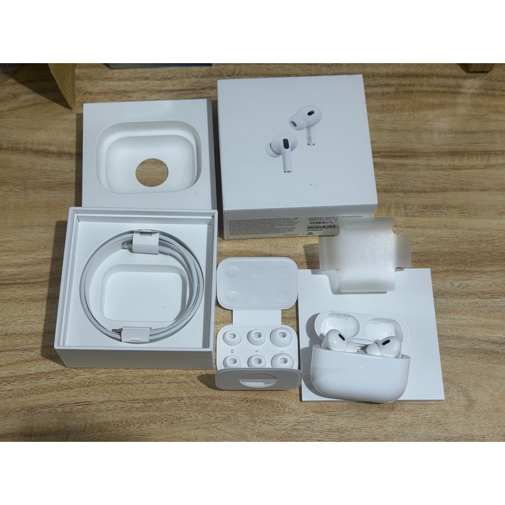 [SECOND] ORIGINAL 100% Apple Airpods Pro 2 international. Lengkap Minus kanan suara kecil