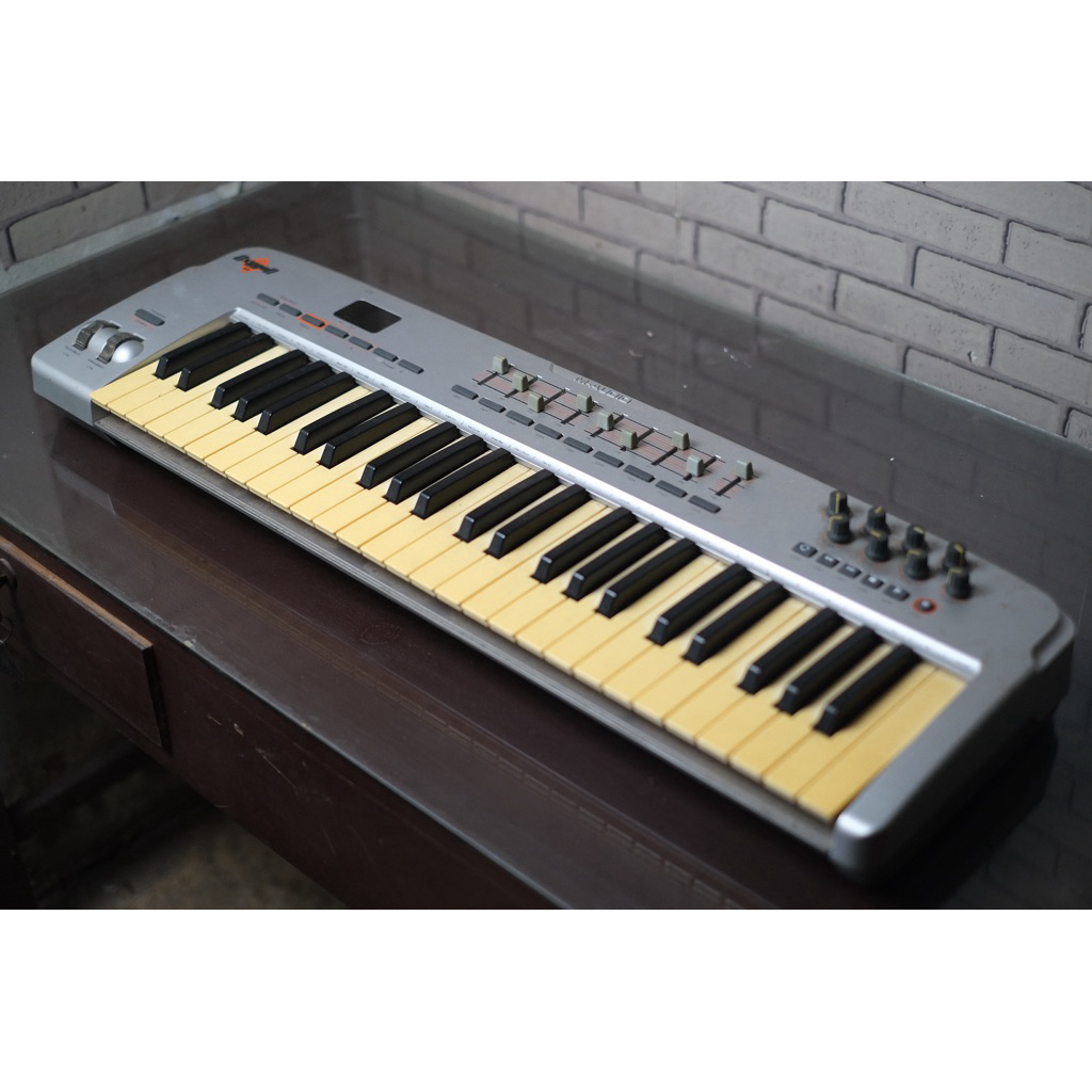 M-Audio oxygen 49 MKI MIDI Keyboard Controller