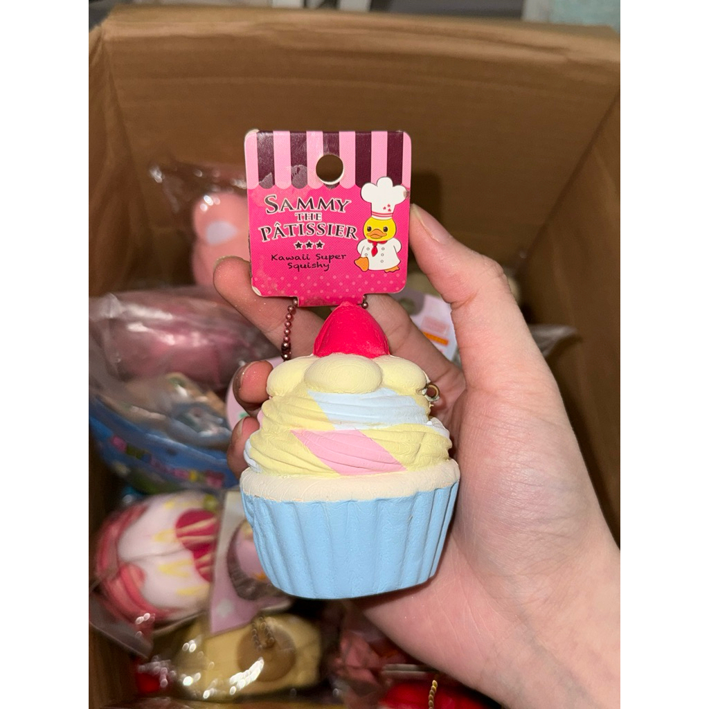 Sammy the Patissier cupcake squishy (RARE‼️)