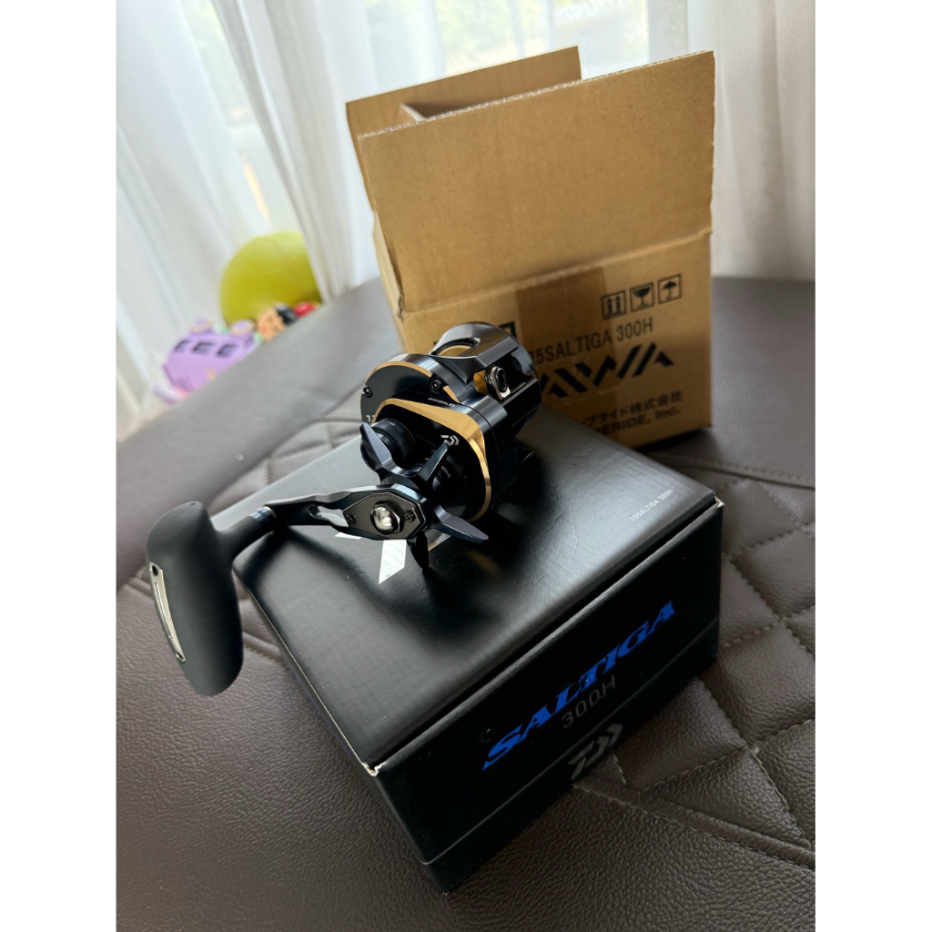 Reel Daiwa Saltiga 300H second super oh overhead