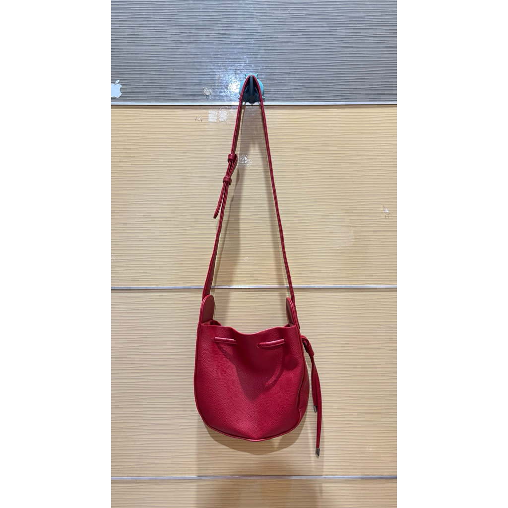 Ostra Bag, Maimoun