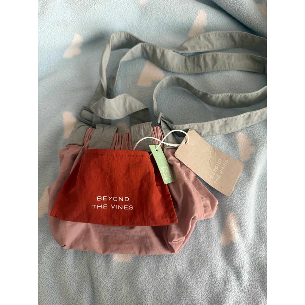 Brand New with tag on BTV Micro Dumpling Bag Blush/Teracotta