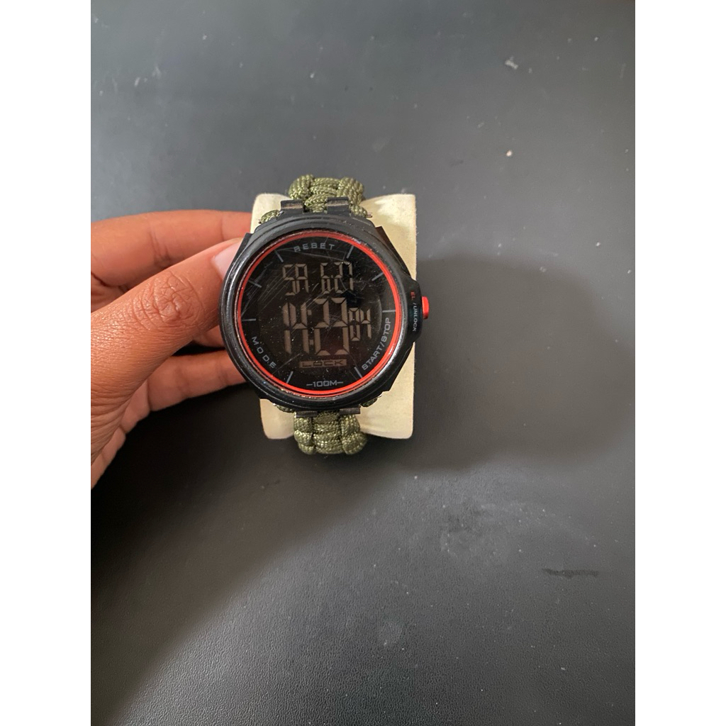 jam tangan eiger touchscreen