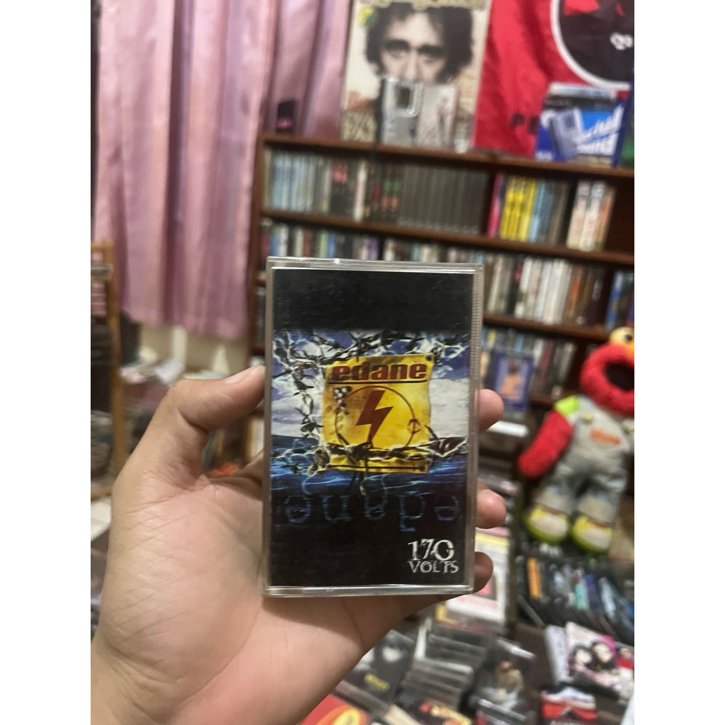 kaset pita edane