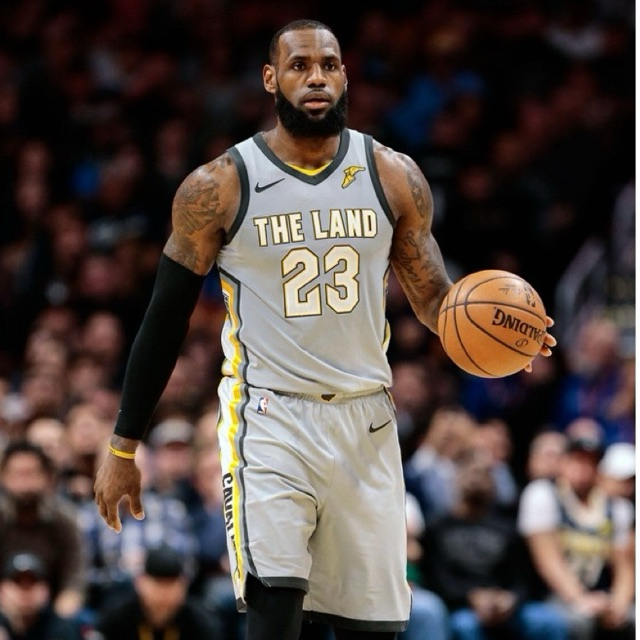 Jersey basket NBA Cavs Lebron James Nike size 44 (medium)