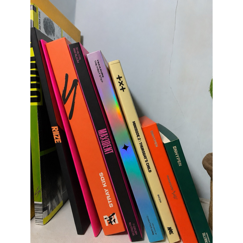 CLEARANCE SALE UNSEALED ALBUM ENHYPEN TREASURE STRAYKIDS RIIZE