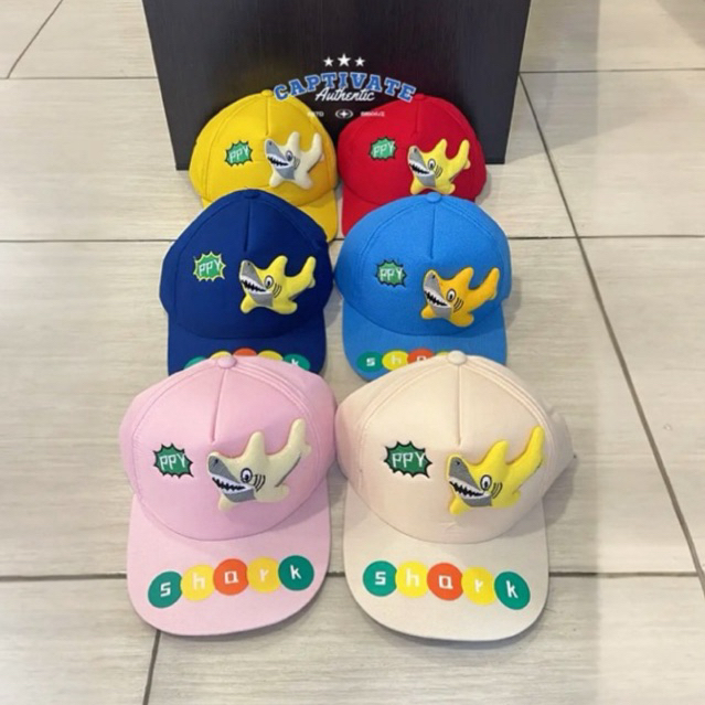 Premium Topi Anak Baseball Baby Shark Boneka Topi Anak Karakter Boneka Ikan Hiu dengan Desain Lucu d