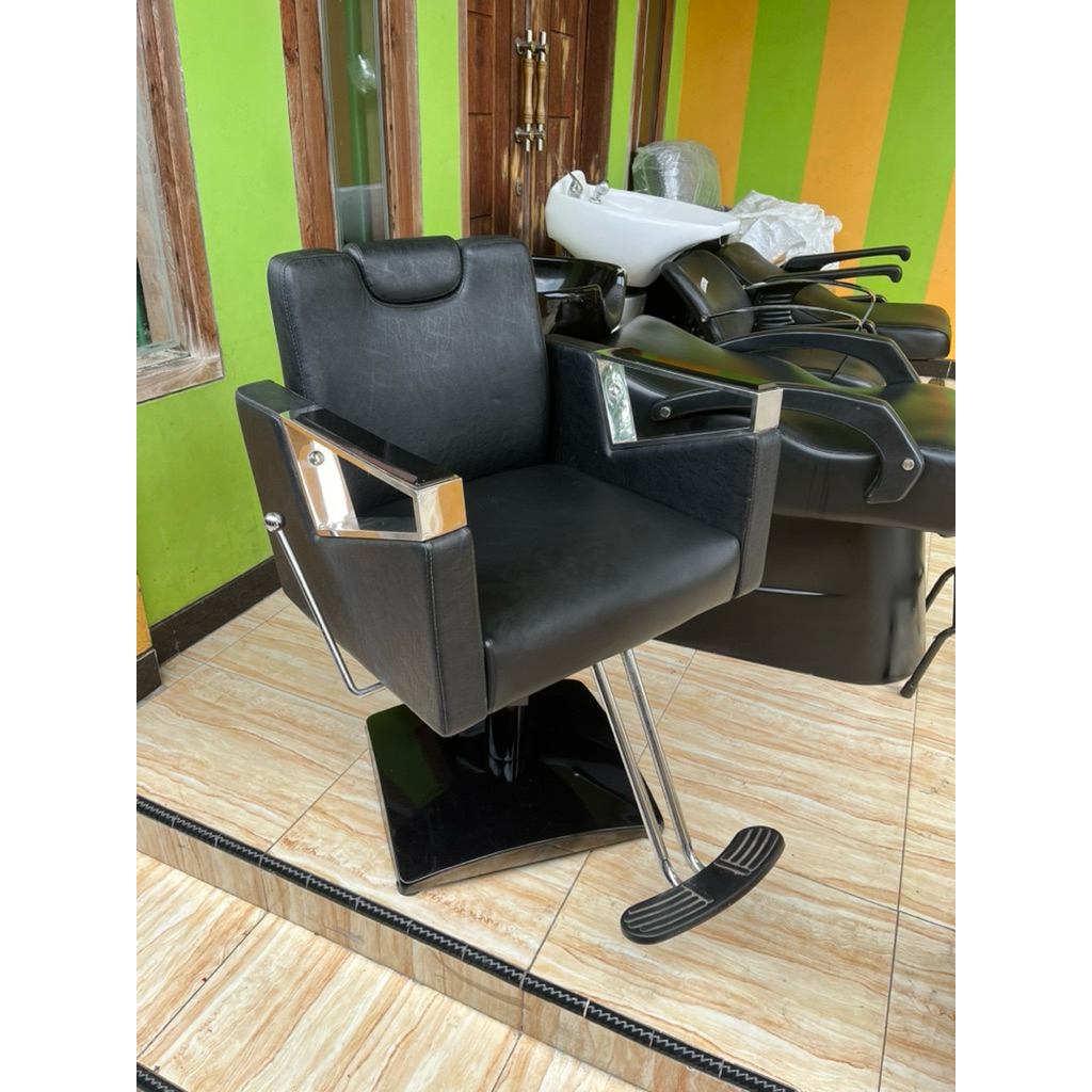 Kursi barber / salon mikata second