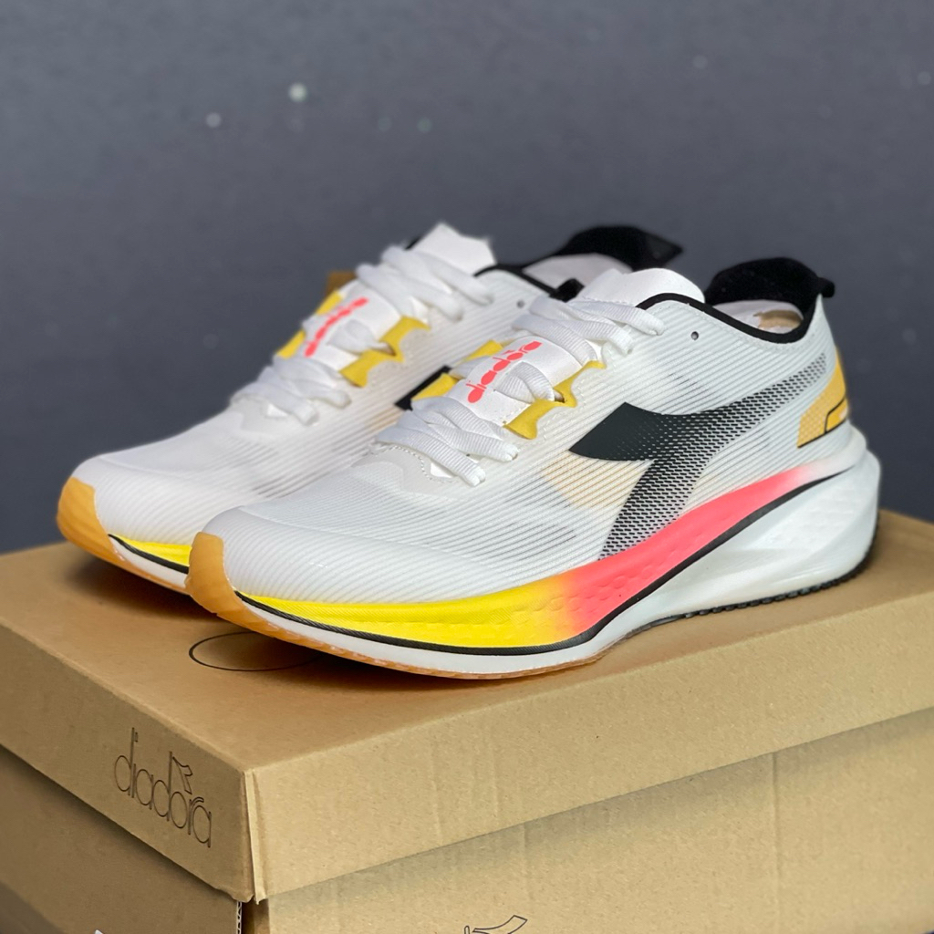 DIADORA Pizalo (Carbon) - White | DIARP251118W | Resmi Store MAP Sepatu lari Running shoe Karbon Pla
