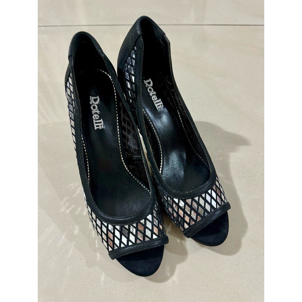 Sepatu Hak Tinggi Wanita Rotelli