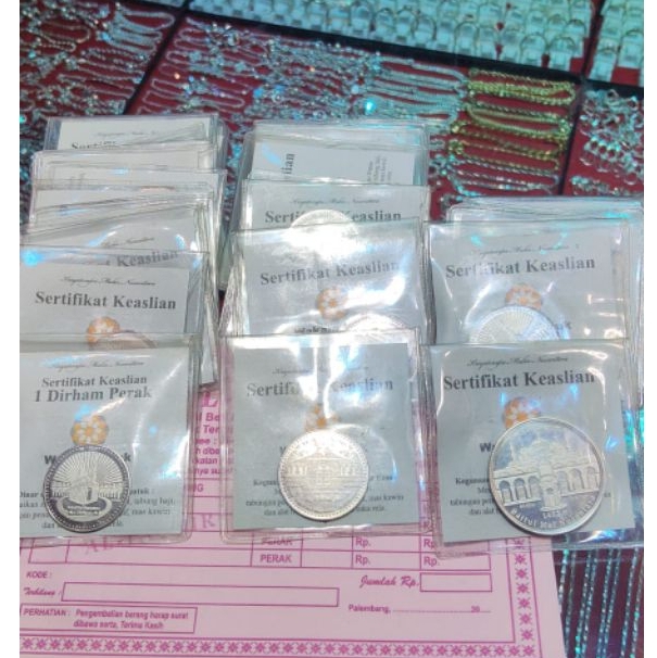 koin dirham asli bahan perak99,95% tersedia 1dirham,2dirham dan 5dirham