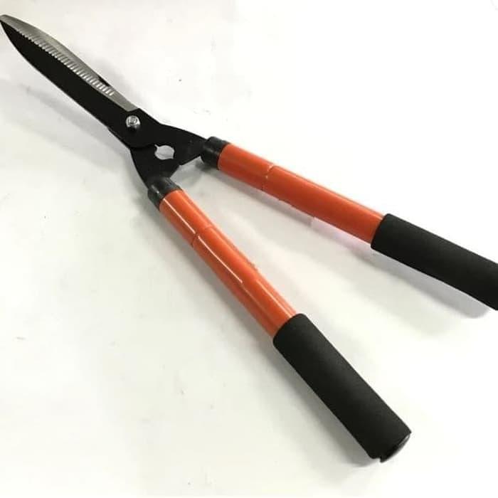 Gunting Rumput Gagang Bisa Panjang Pendek Model Putar Pisau Tajam