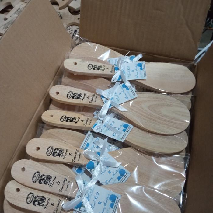 souvenir pernikahan centong nasi kayu murah sovenir unik