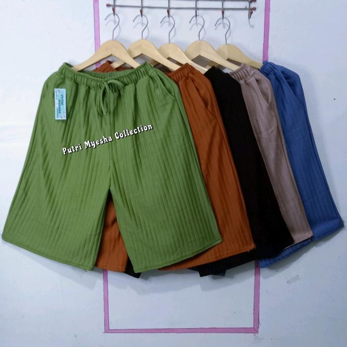 Celana Pendek Wanita Kulot Knit 7/8 Santai