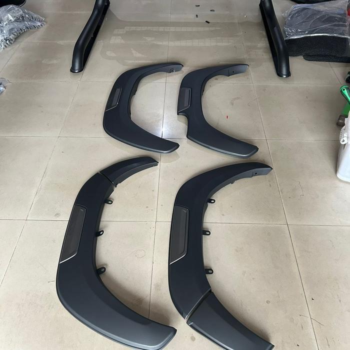 Over fender mobil Toyota All new hilux dabel kabin