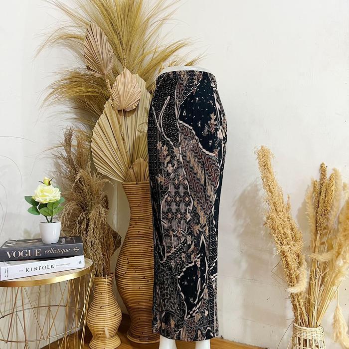 Premium Rok Plisket Jumbo Batik / Bawahan Kebaya / Rok Batik Jumbo Hitam Wanita A-Line Hitam Katun