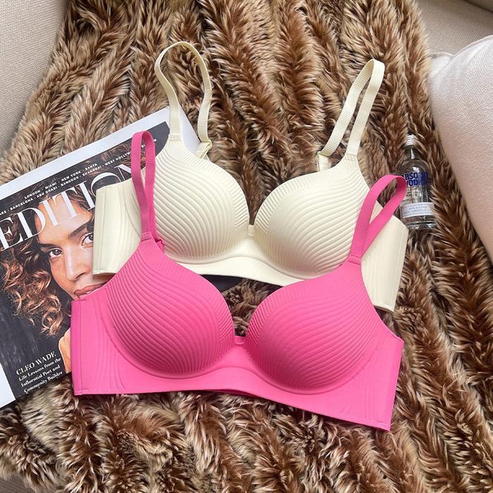 Bra Tanpa Kawat Seamless Breathable Sayap Lebar Nyaman Halus Polos Busa Bh Wanita Tipis Lembut
