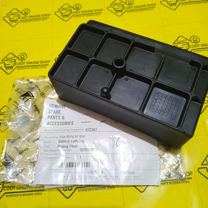 DUDUKAN BATRAI /AKI/ACCU VESPA MATIC LX S
