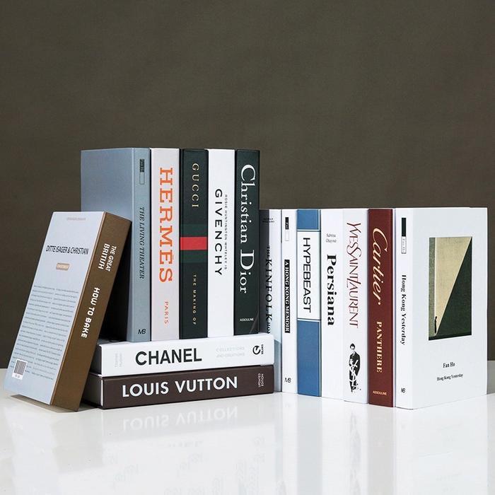 Buku pajangan Aesthetic / Dekorasi pajangan Buku