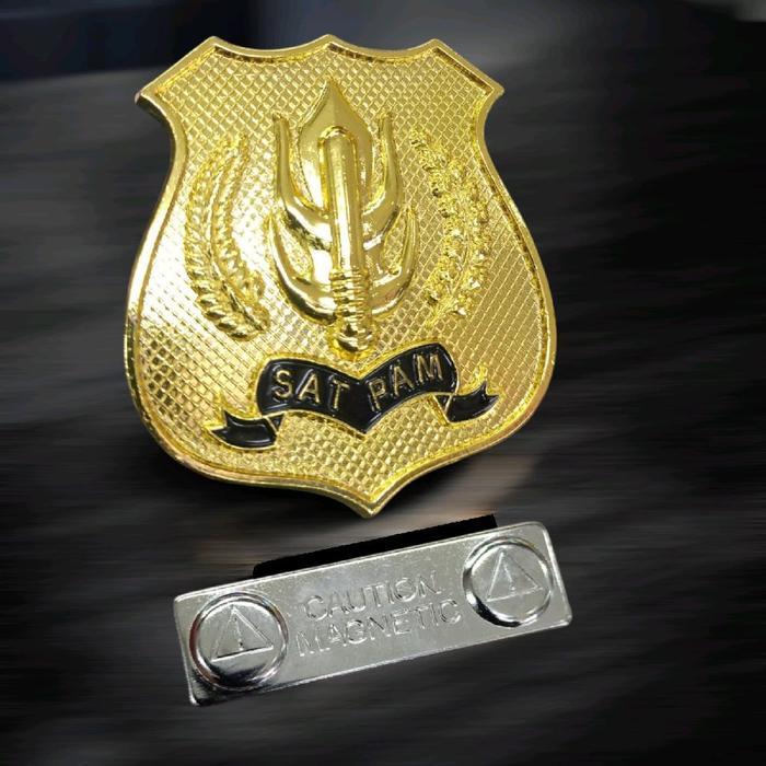 Pin Kewenangan Satpam Lencana Kewenangan Security Gold Magnet Cor Tebal Untuk Keamanan