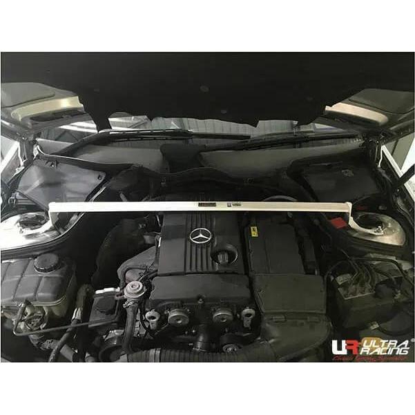 Aksesoris / Front Bar / Stabiliser Ultra Racing Mercedes C200 (W203)