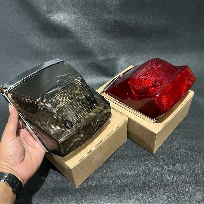 Stoplamp Lampu Belakang Vespa Px Ps Exclusive Spartan Model New Px Original Import Hitam Smoke &