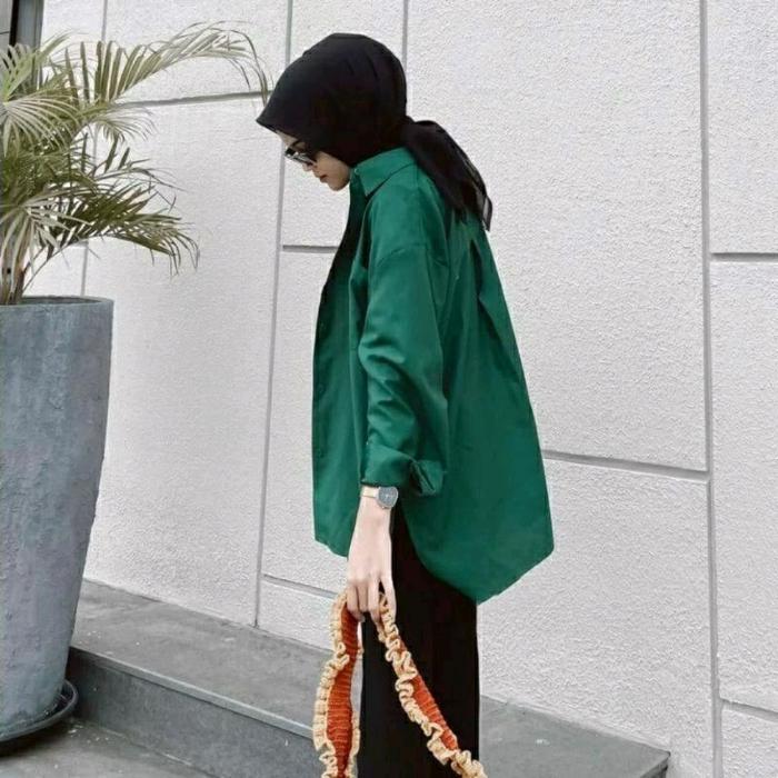 Olivia shirt/baju wanita/ kemeja Linen Wanita / kemeja cwek kekinian Baju Fit