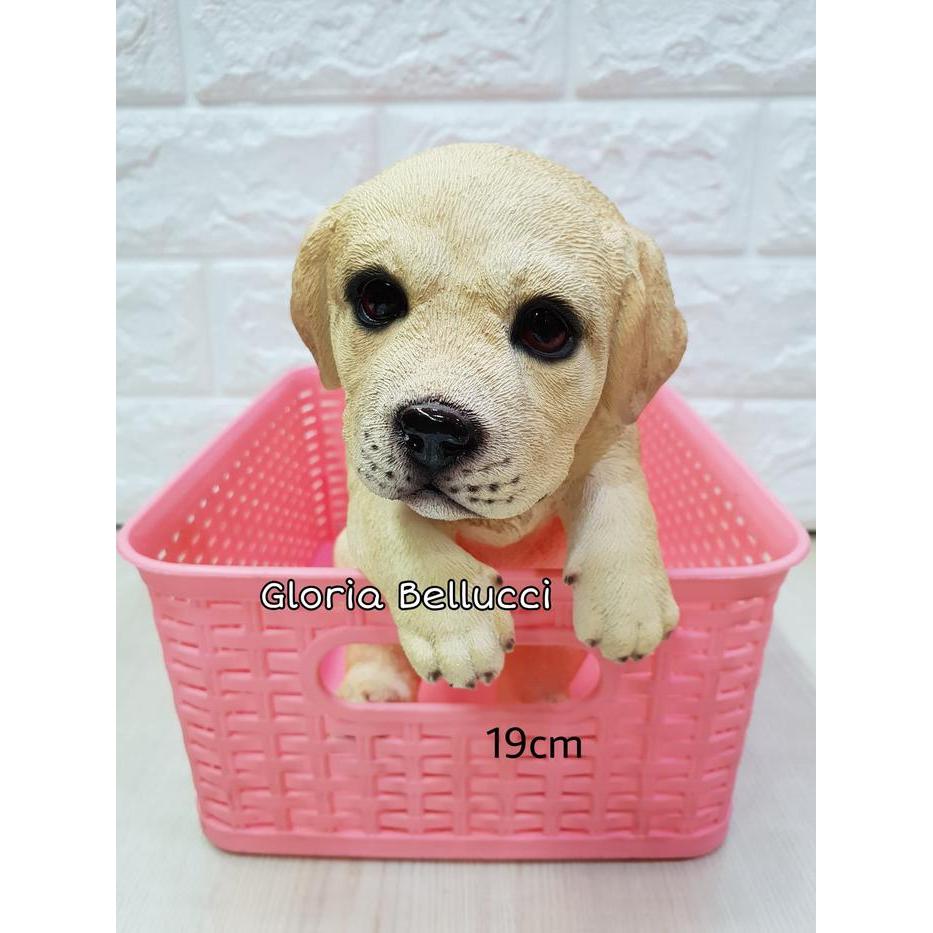 PATUNG PAJANGAN ANJING LABRADOR GANTUNG