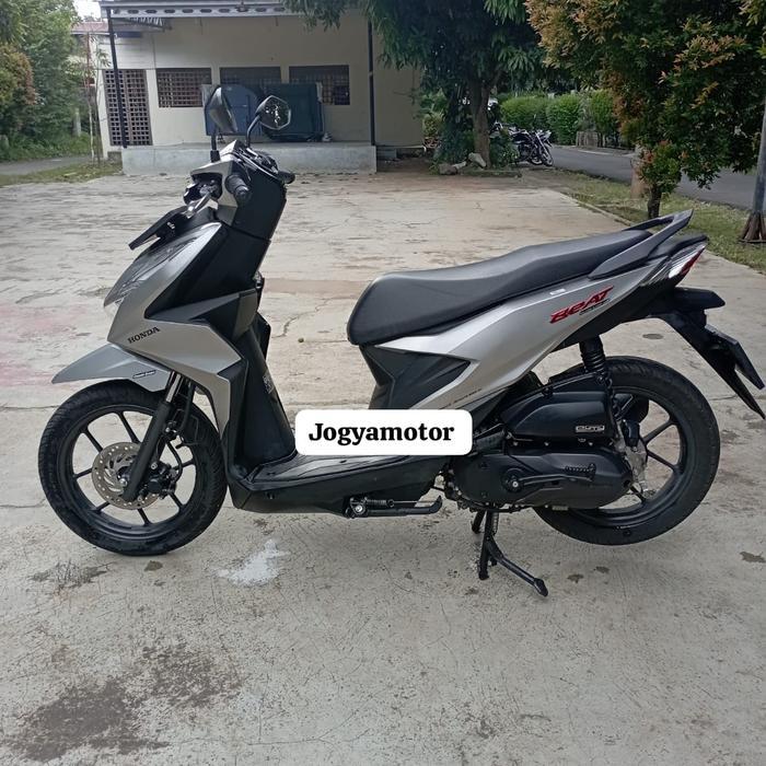 honda beat deluxe silver tahun 2023