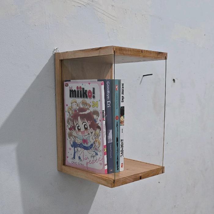 Rak Buku Komik Display Penyangga Kayu Mahoni + Akrilik Bening