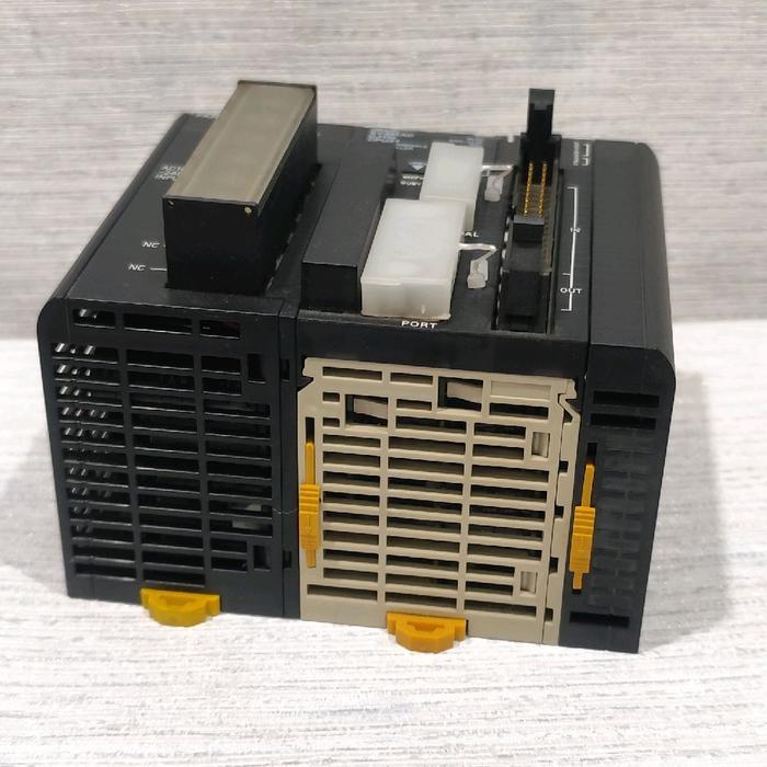 PLC Omron CJ1M CPU 21 // PLC Omron CJ1M CPU 21