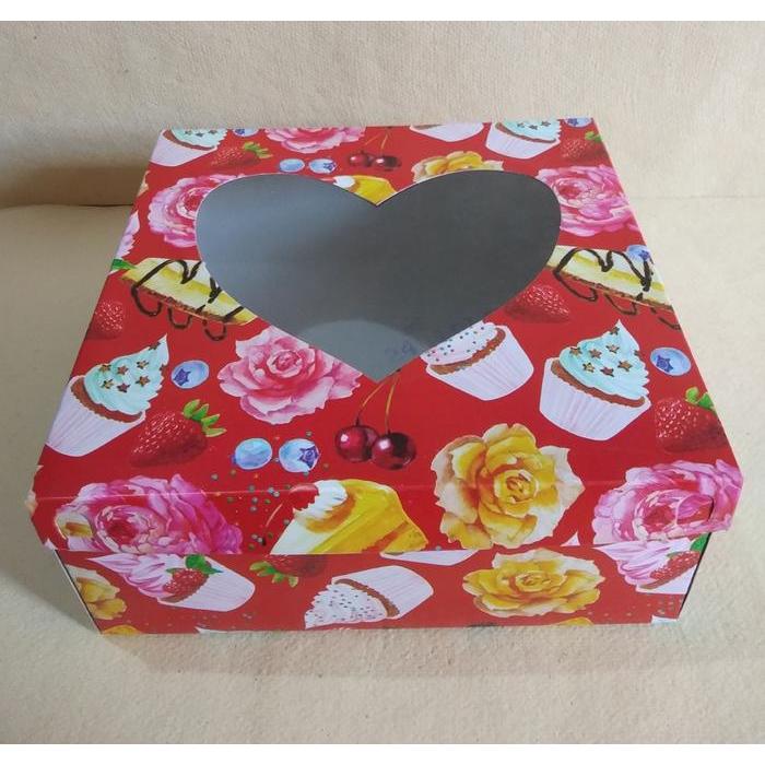 Dus Kue/Box Kue/Kotak Kue Ulang Tahun Tutup Kaca Hati ukuran 22x22x10