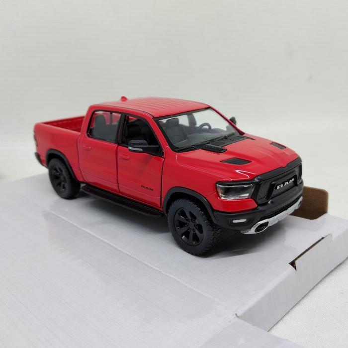 Diecast 2019 Dodge RAM 1500 Kinsmart 1:46