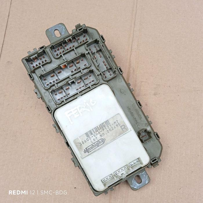 Spesial DISKON Fuse box sikring relay + modul power window dalam dashboard dasbor Honda Civic Ferio