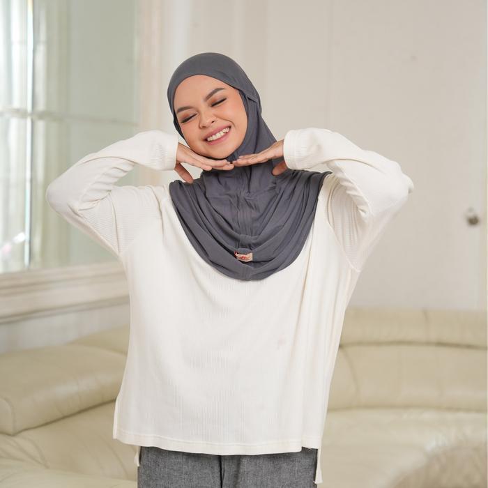 Sedia ZM Zaskia Mecca X Meccanism - Qana Bergo Hijab Instan Premium Airflow Cooltech - Hijab