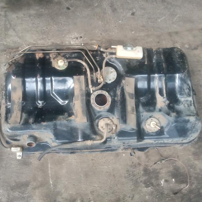 tangki bensin Suzuki Baleno old th 2000